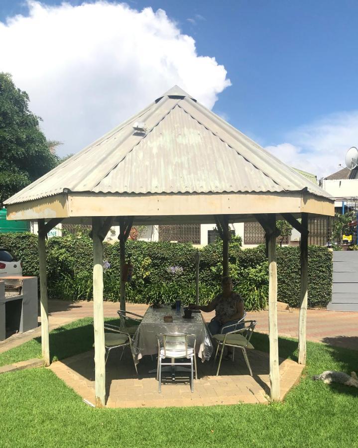 Acacia Westdene B&B Bloemfontein Ngoại thất bức ảnh