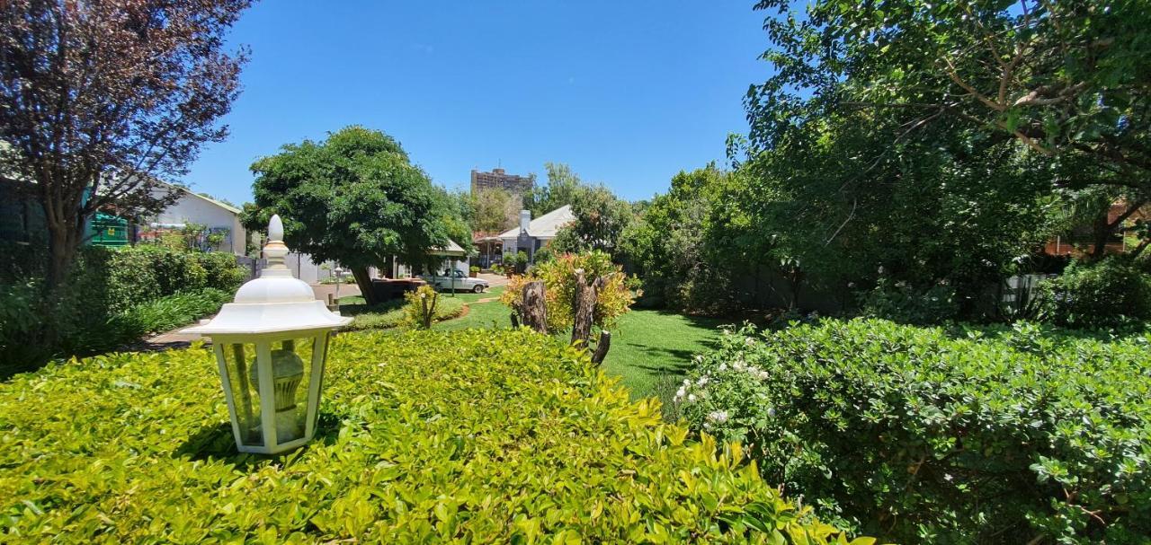 Acacia Westdene B&B Bloemfontein Ngoại thất bức ảnh