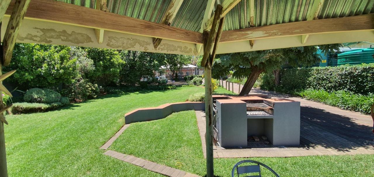 Acacia Westdene B&B Bloemfontein Ngoại thất bức ảnh