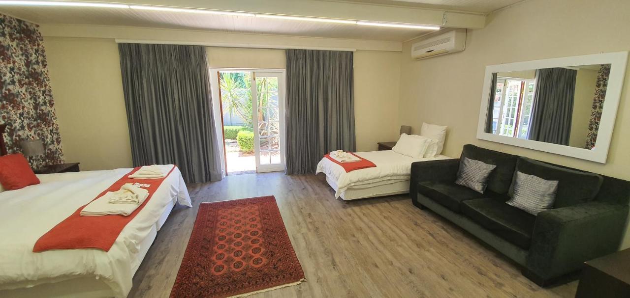 Acacia Westdene B&B Bloemfontein Ngoại thất bức ảnh