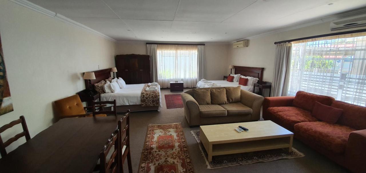 Acacia Westdene B&B Bloemfontein Ngoại thất bức ảnh