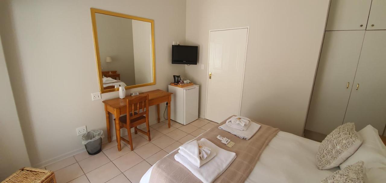 Acacia Westdene B&B Bloemfontein Ngoại thất bức ảnh