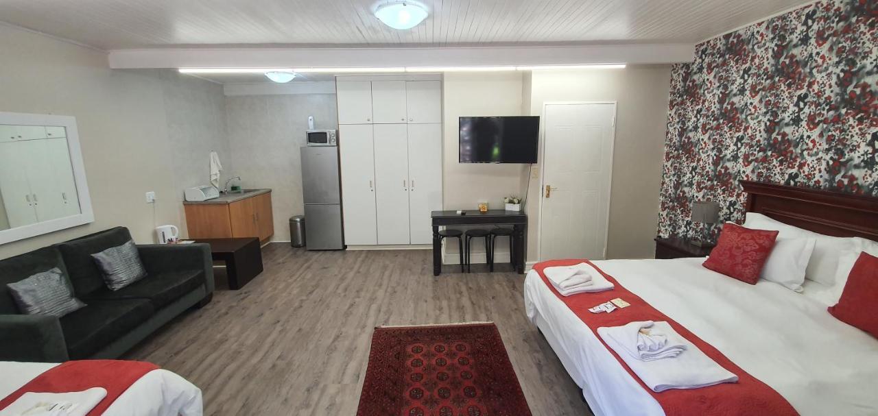 Acacia Westdene B&B Bloemfontein Ngoại thất bức ảnh