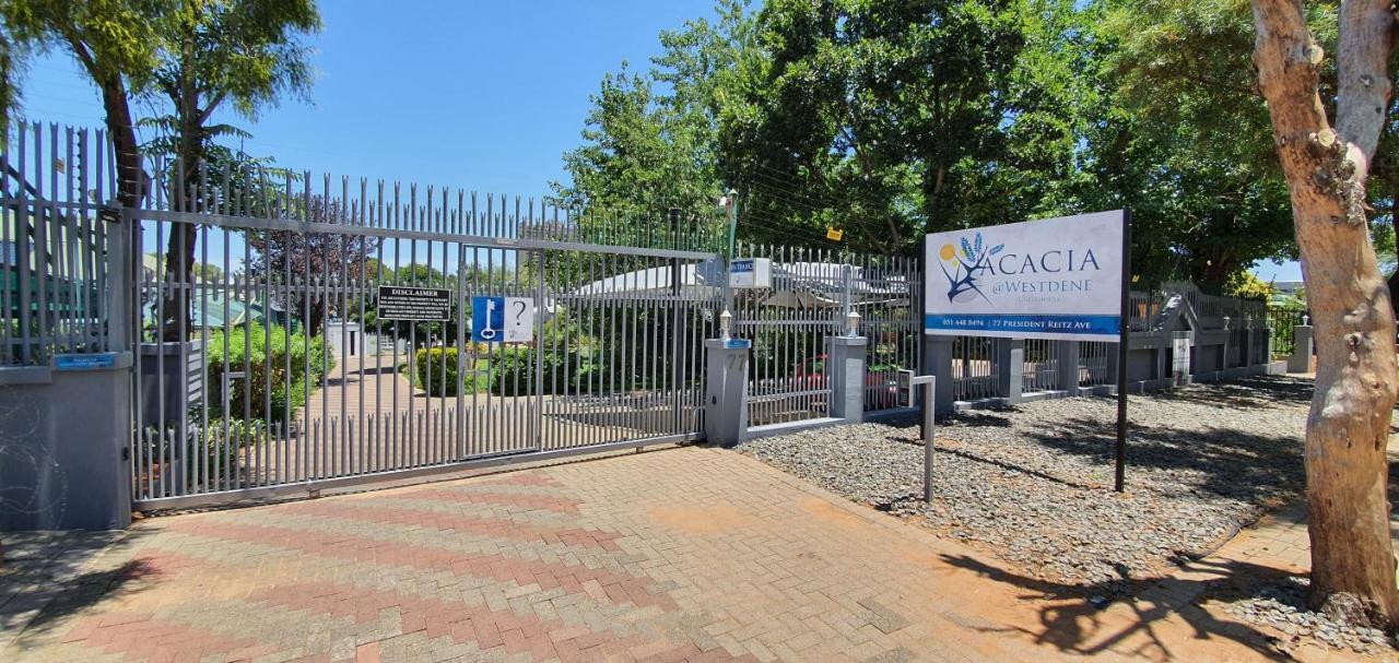 Acacia Westdene B&B Bloemfontein Ngoại thất bức ảnh